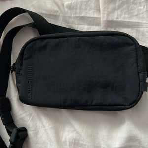 Everywhere Belt Bag - mini